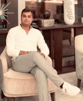 آرمان افتخاری