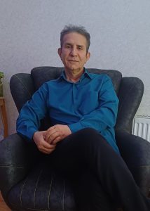 نادر چشم آذر